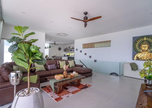 Na predaj luxusná 4-izbová vila s panoramatickým výhľadom na more v prestížnej lokalite Bophut Hills, Koh Samui