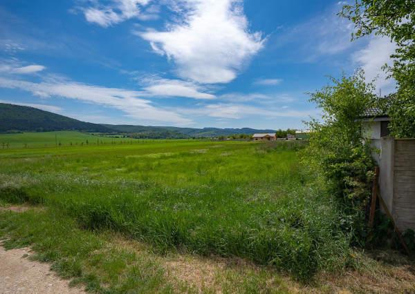 PREDAJ - pozemok pre 1 alebo 2 rodinné domy | 1000m2