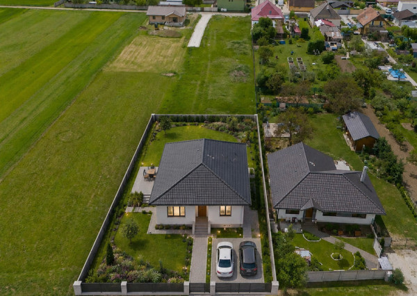 PREDAJ - pozemok pre 1 alebo 2 rodinné domy | 1000m2