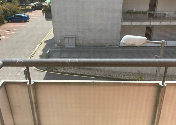 Na prenájom 3-izbový byt s balkónmi a 2 parkovacími miestami v Záhorskej Bystrici