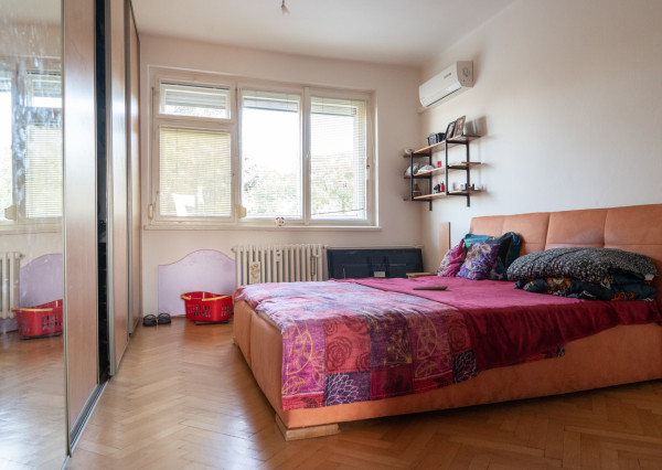 Na predaj 3 izbový byt v pôvodnom stave v Galante - 64 m²