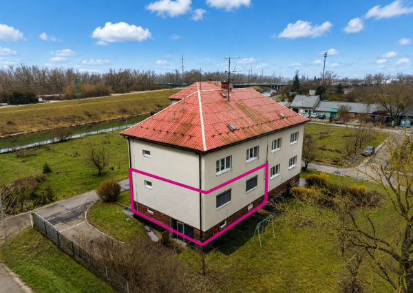 🏡 NA PREDAJ veľkometrážny 2izb.byt a garáž, Nové Mesto nad Váhom