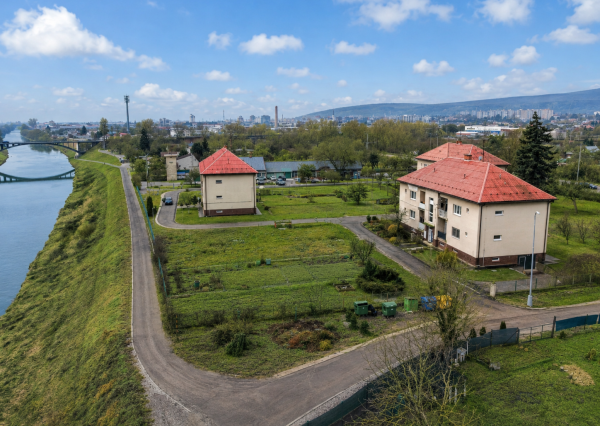 🏡 NA PREDAJ veľkometrážny 2izb.byt a garáž, Nové Mesto nad Váhom