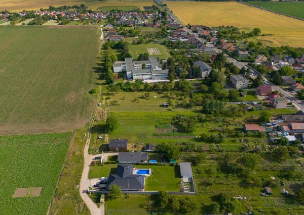 PREDAJ - pozemok na výstavbu rodinného domu (1020m2)