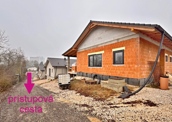 🏡 NA PREDAJ POSLEDNÝ RODINNÝ DOM v súkromnej ulici, Stará Turá