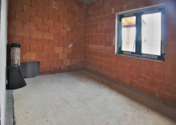 🏡 NA PREDAJ POSLEDNÝ RODINNÝ DOM v súkromnej ulici, Stará Turá
