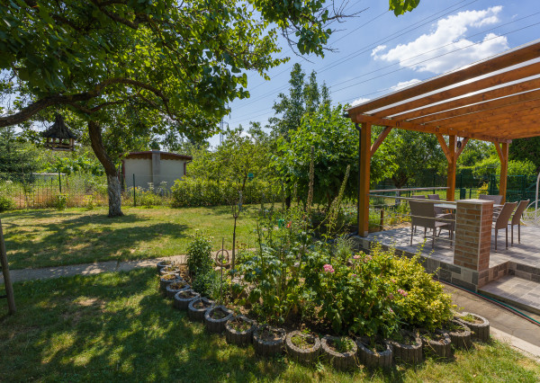 PREDAJ - chata s pozemkom 373m2 | Nové Mesto nad Váhom