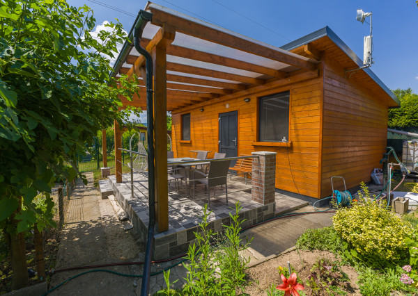 PREDAJ - chata s pozemkom 373m2 | Nové Mesto nad Váhom