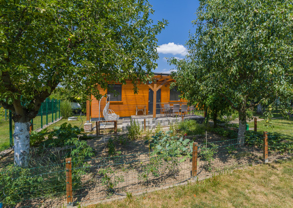 PREDAJ - chata s pozemkom 373m2 | Nové Mesto nad Váhom