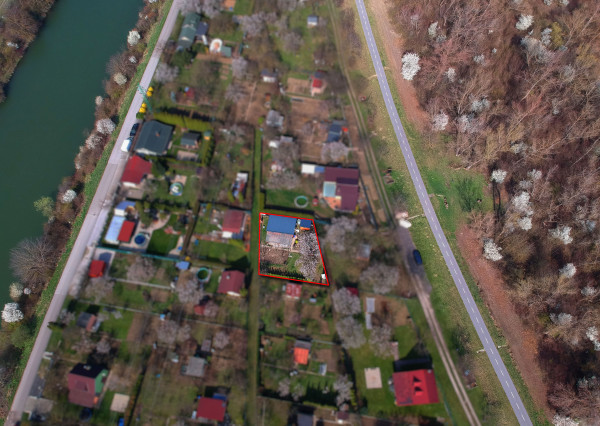 PREDAJ - chata s pozemkom 373m2 | Nové Mesto nad Váhom