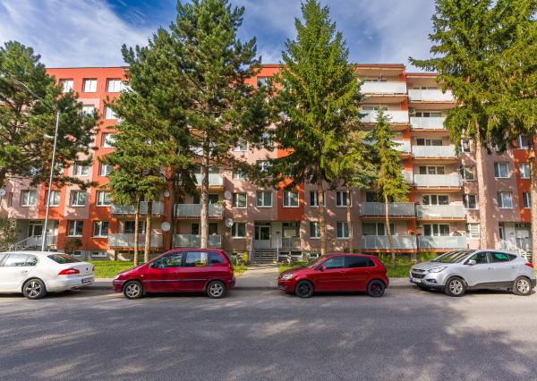 PREDAJ - Garsónka – ul.Hurbanova, Stará Turá, 25 m² +pivnica