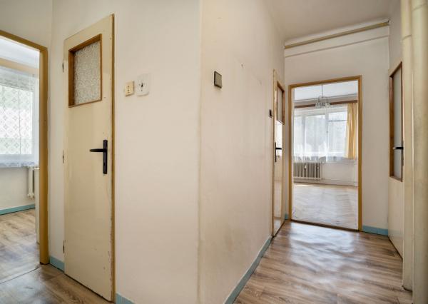PREDAJ 3izb. bytu, balkón, Sládkovičova ul., Banská Bystrica