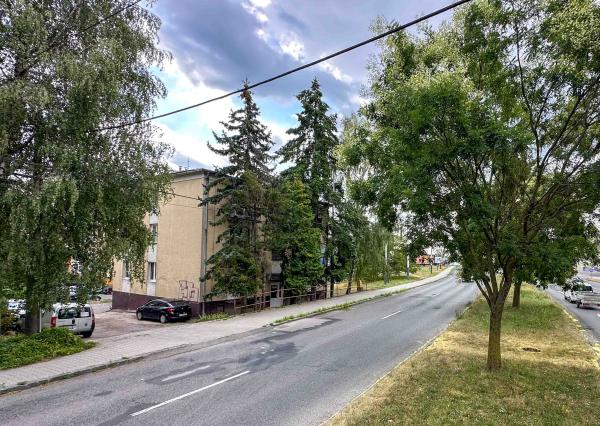PREDAJ 3izb. bytu, balkón, Sládkovičova ul., Banská Bystrica