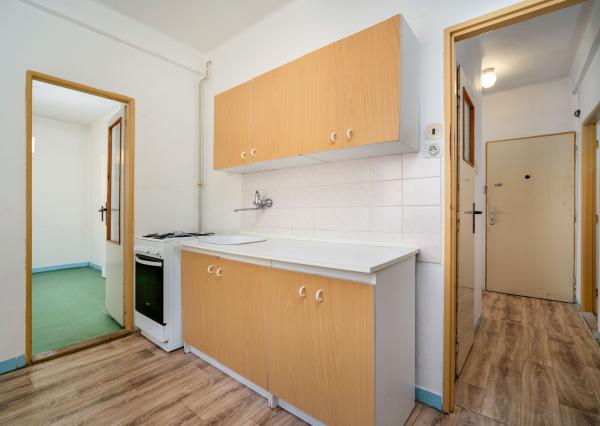 PREDAJ 3izb. bytu, balkón, Sládkovičova ul., Banská Bystrica