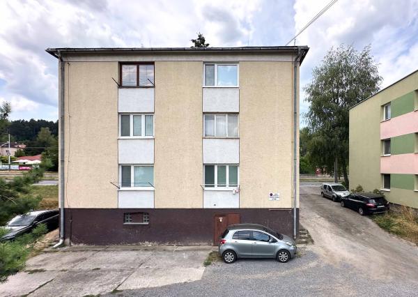 PREDAJ 3izb. bytu, balkón, Sládkovičova ul., Banská Bystrica