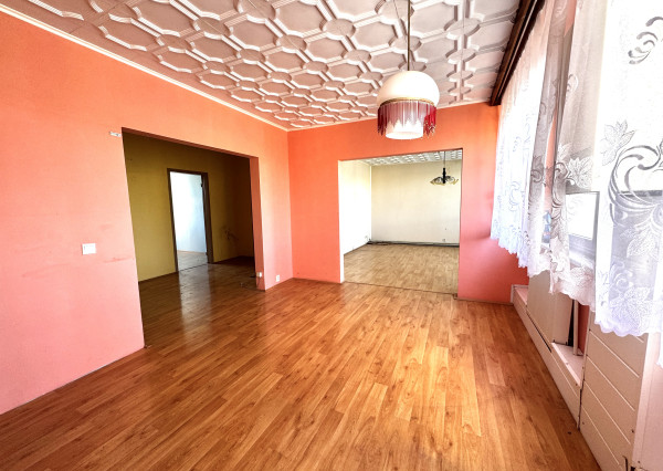 Na predaj 3-izbový byt s balkónom a krásnym výhľadom,Gbely.