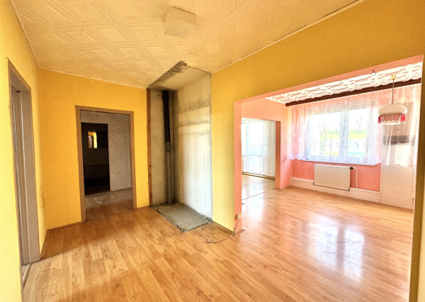 Na predaj 3-izbový byt s balkónom a krásnym výhľadom,Gbely.