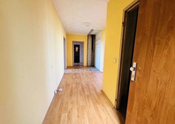 Na predaj 3-izbový byt s balkónom a krásnym výhľadom,Gbely.