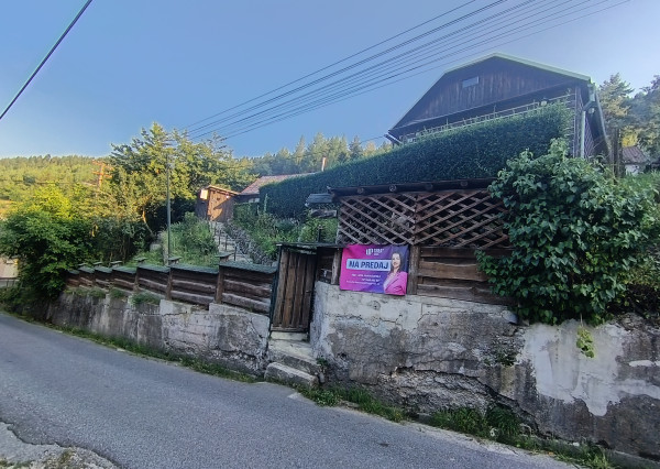 CHALUPA na PREDAJ v obci ŽAKAROVCE (okres Gelnica)