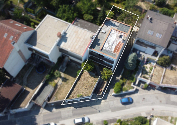 ✅ Priestranný rodinný dom 276 m² s dvojgarážou