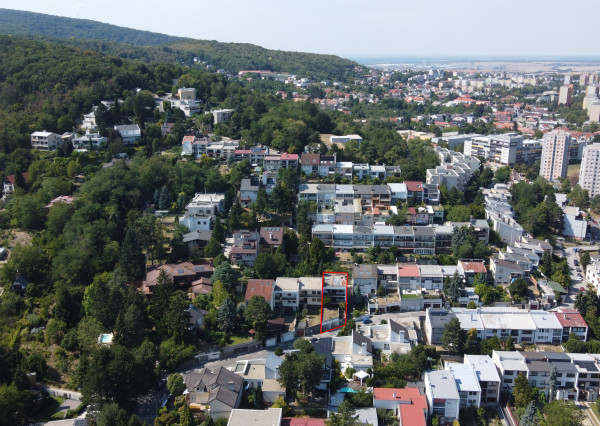 ✅ Priestranný rodinný dom 276 m² s dvojgarážou