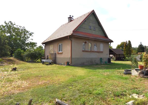 Ponuka predaja: Rodinný dom / chalupa s veľkým pozemkom v tichom prostredí Mikulášova