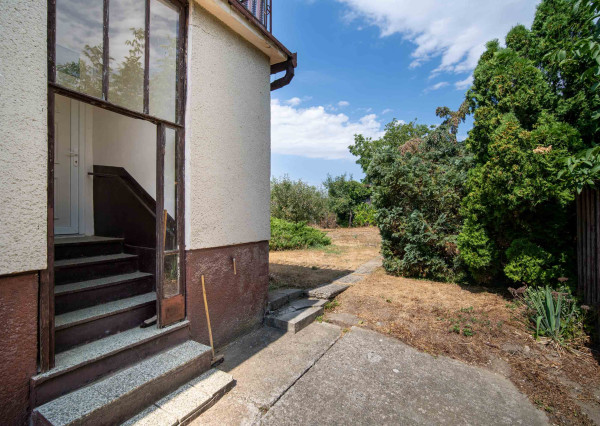 REZERVOVANÉ - 2,5-izbový rodinný dom s pivnicou a využiteľným podkrovím, DRAHOVCE