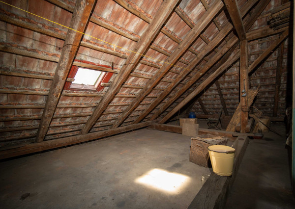 NA PREDAJ charizmatický 5-izbový rodinný dom, Považany