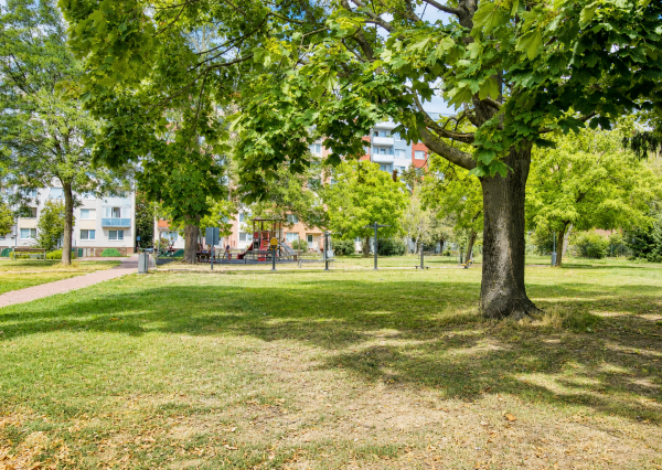 🏡 NA PREDAJ 3-izb. BYT S VEĽKOU KÚPEĽŇOU A ZASKLENÝM BALKÓNOM | DIBROVOVA | NOVÉ MESTO NAD VÁHOM
