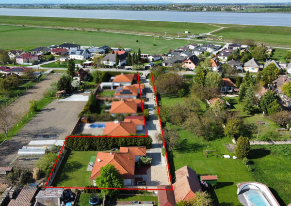 ✅  4-izb. bungalov s garážou a absolútnym súkromím