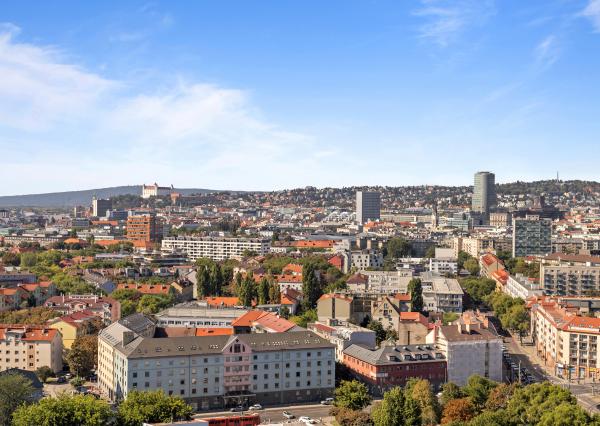Na predaj priestranný 4 izbový byt s dvoma terasami na Záhradníckej ulici v rezidenčnom dome Glória