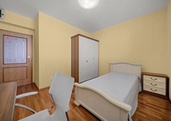 Na predaj priestranný 4 izbový byt s dvoma terasami na Záhradníckej ulici v rezidenčnom dome Glória