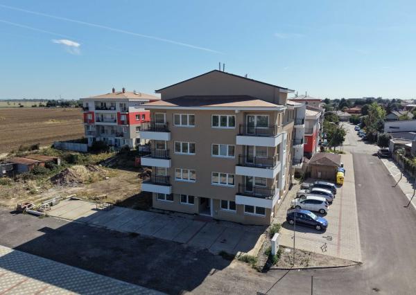 🏡 VILADOMY SENEC | NA PREDAJ 2-IZBOVÝ BYT SO SÚKROMNOU ZÁHRADKOU 36 m²