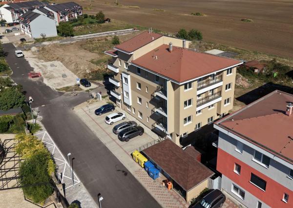 🏡 VILADOMY SENEC | NA PREDAJ 2-IZBOVÝ BYT SO SÚKROMNOU ZÁHRADKOU 36 m²