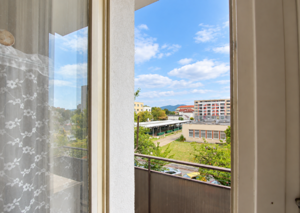 🏡 NA PREDAJ | 3-IZBOVÝ BYT S DVOMI BALKÓNMI | 28. OKTÓBRA | TRENČÍN