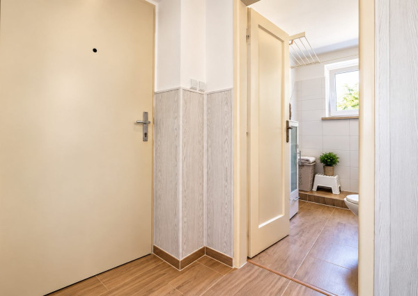 Na prenájom - 2 izb byt - Nové Mesto nad Váhom
