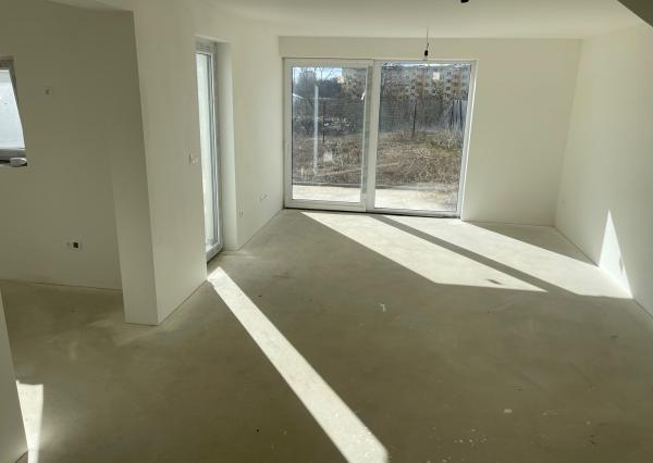 NA PREDAJ MODERNÝ 4-IZBOVÝ VILADOM S GARÁŽOU | NOVÁ SOTINA, SENICA