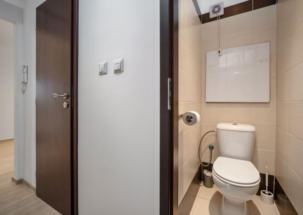 PREDAJ 3 izb. bytu s loggiou, Čiernovodská ul., Bratislava