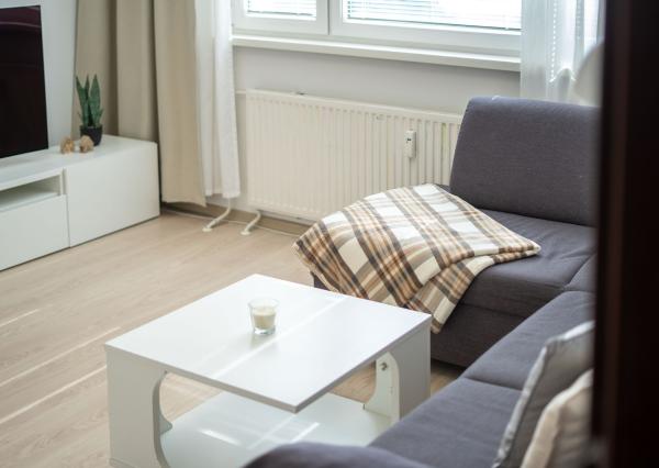 PREDAJ 3 izb. bytu s loggiou, Čiernovodská ul., Bratislava