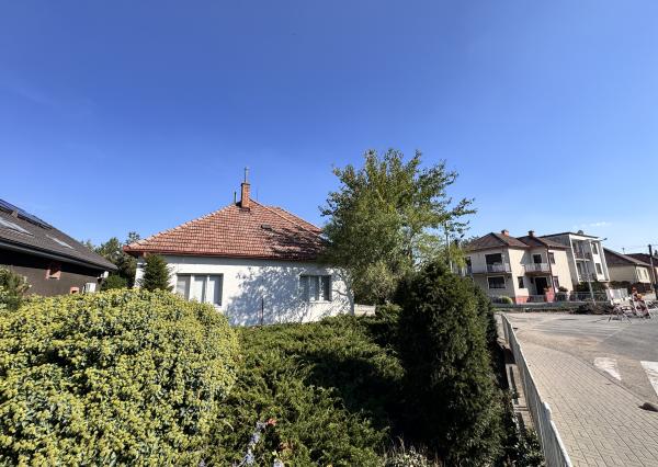 NA PREDAJ 5-IZBOVÝ RODINNÝ DOM V GBELOCH.