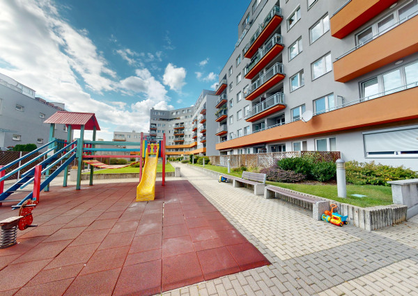 3-izbový byt s 30 m² terasou v bezpečnom uzavretom areáli