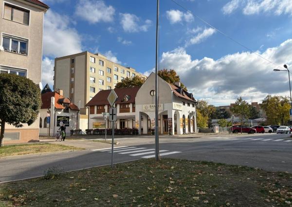 NA PREDAJ 2-izbový byt v centre Dunajskej Stredy – 53 m²